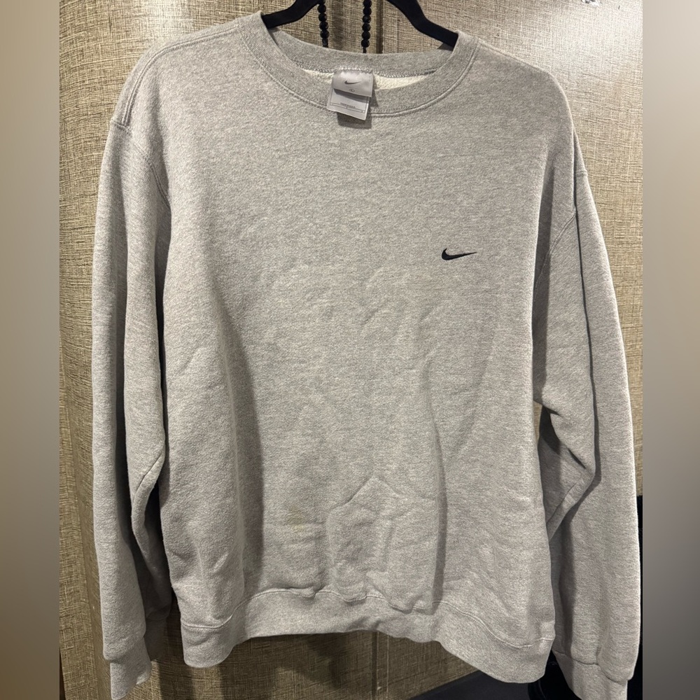 Nike Men's Light Gray Crewneck Sweater